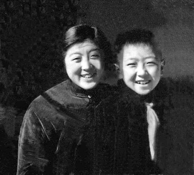 图 | 上官的一双儿女,姚姚和弟弟灯灯